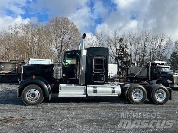 Kenworth W900L Tracteur routier