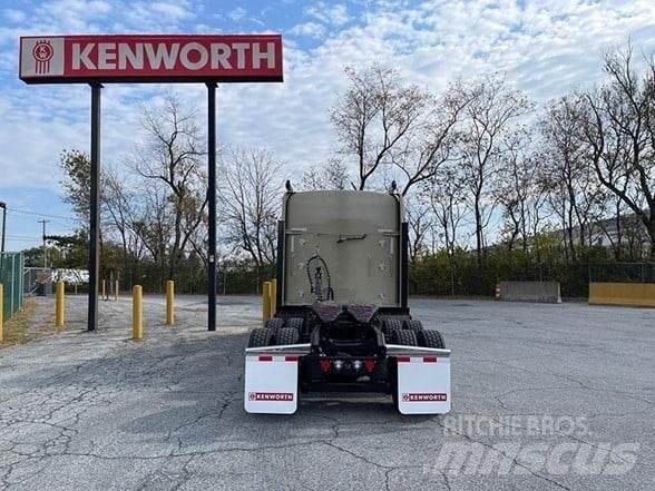 Kenworth W900L Tracteur routier