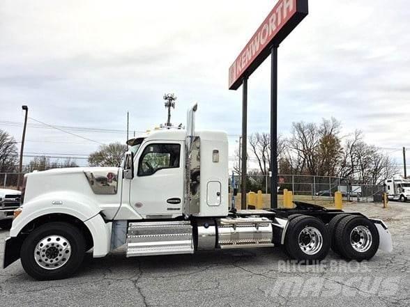 Kenworth W990 Tracteur routier