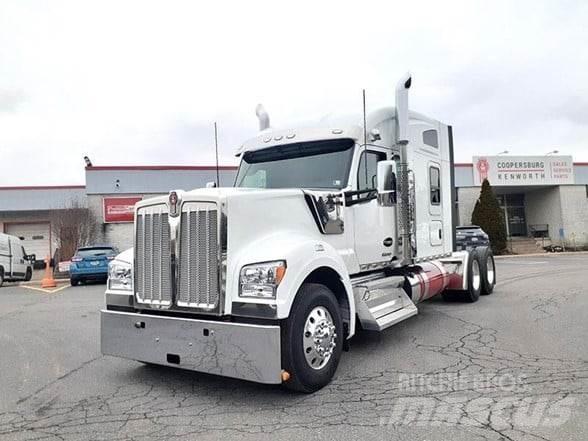 Kenworth W990 Tracteur routier