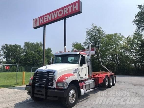 Mack GRANITE GU713 Camion poubelle