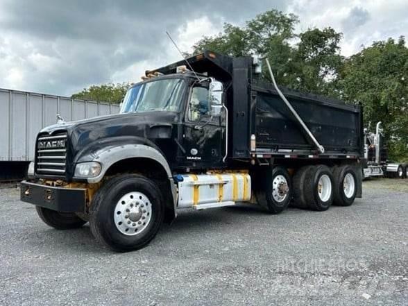 Mack GRANITE GU713 Camion benne