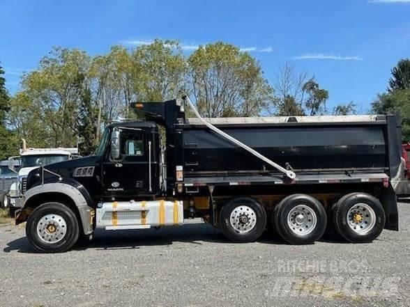 Mack GRANITE GU713 Camion benne