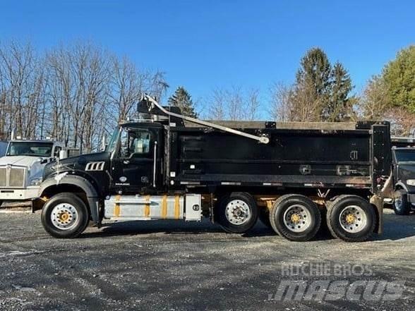 Mack GRANITE GU713 Camion benne