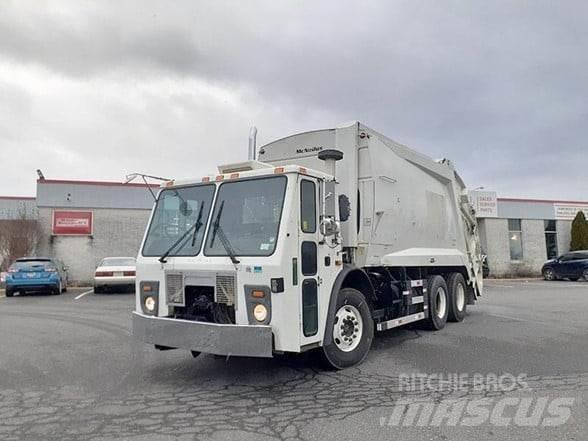 Mack LEU613 Camion poubelle
