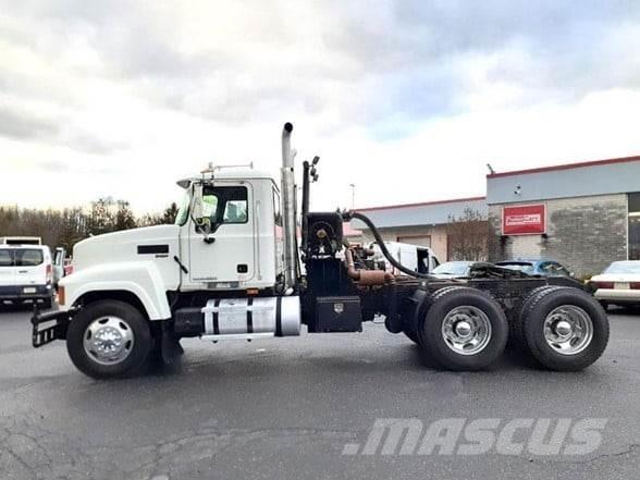 Mack PINNACLE CHU613 Tracteur routier