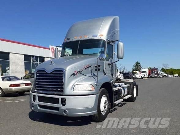 Mack PINNACLE CXU612 Tracteur routier