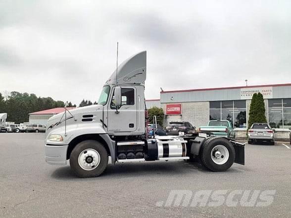 Mack PINNACLE CXU612 Tracteur routier