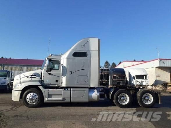 Mack PINNACLE CXU613 Tracteur routier
