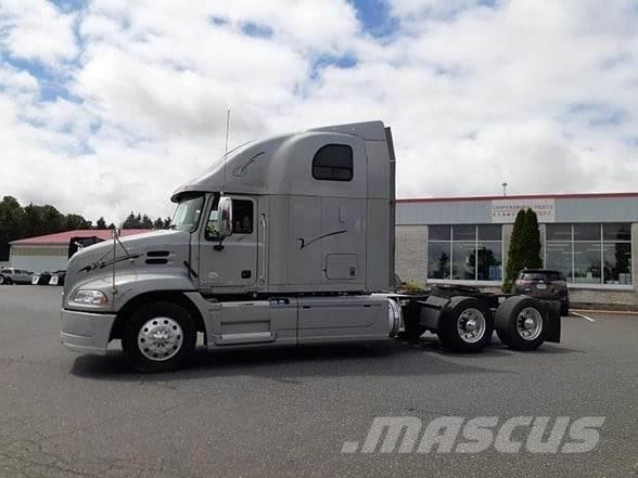 Mack PINNACLE CXU613 Tracteur routier