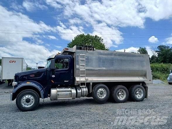 Peterbilt 567 Camion benne