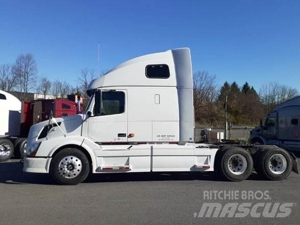Volvo VNL64T670 Tracteur routier