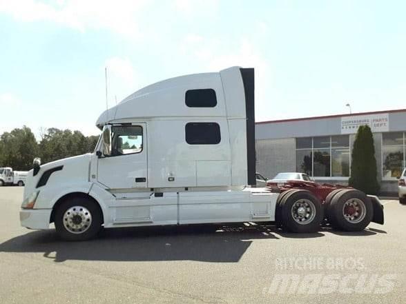 Volvo VNL64T780 Tracteur routier
