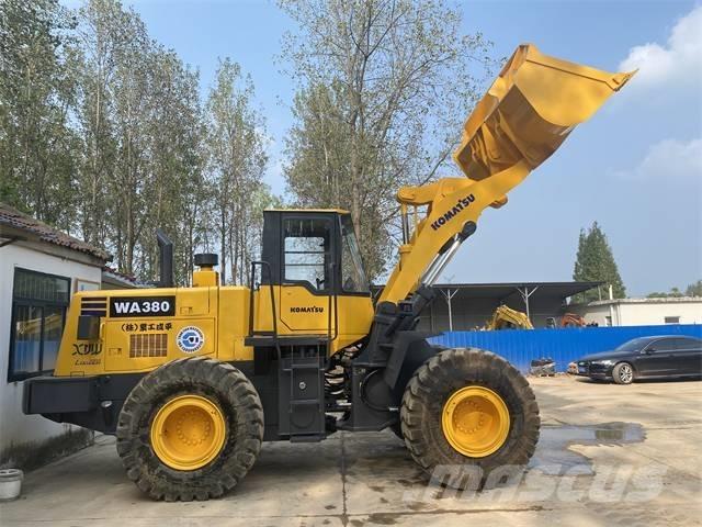 Komatsu WA380 Chargeuse sur pneus
