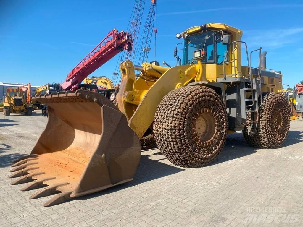 Komatsu WA 600-3 Chargeuse sur pneus