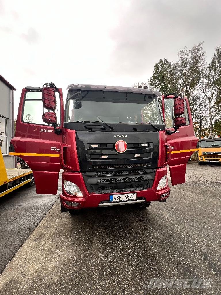 Tatra T158 Camion plateau