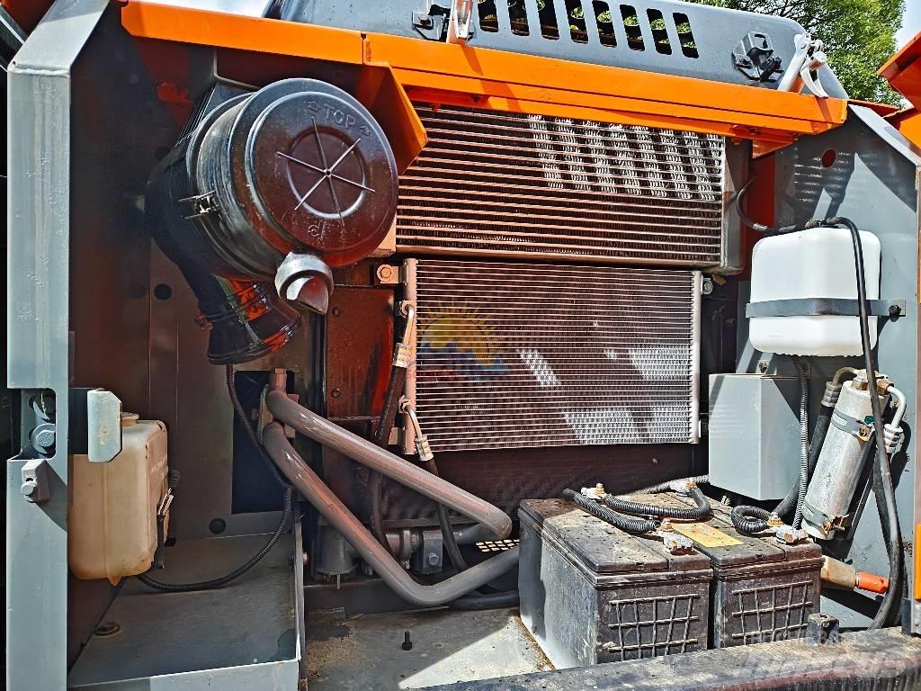 Hitachi ZX 130 Pelle sur chenilles