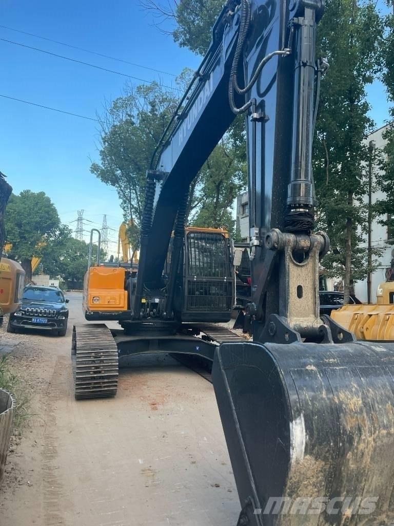 Hyundai 220HX Pelle sur chenilles