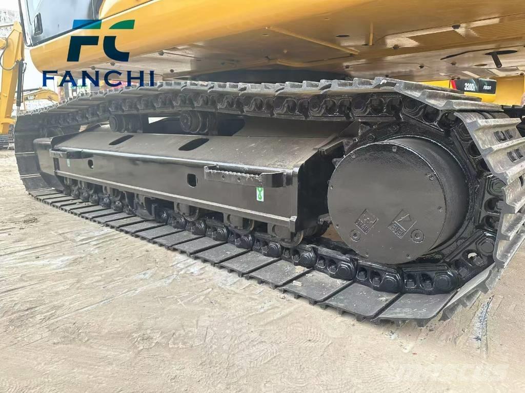 CAT 320gx Pelle sur chenilles