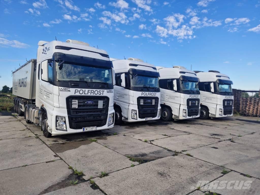 Ford F-Max Camion à rideaux coulissants (PLSC)