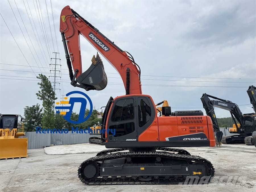 Doosan DX 225 LC-9C Pelle sur chenilles