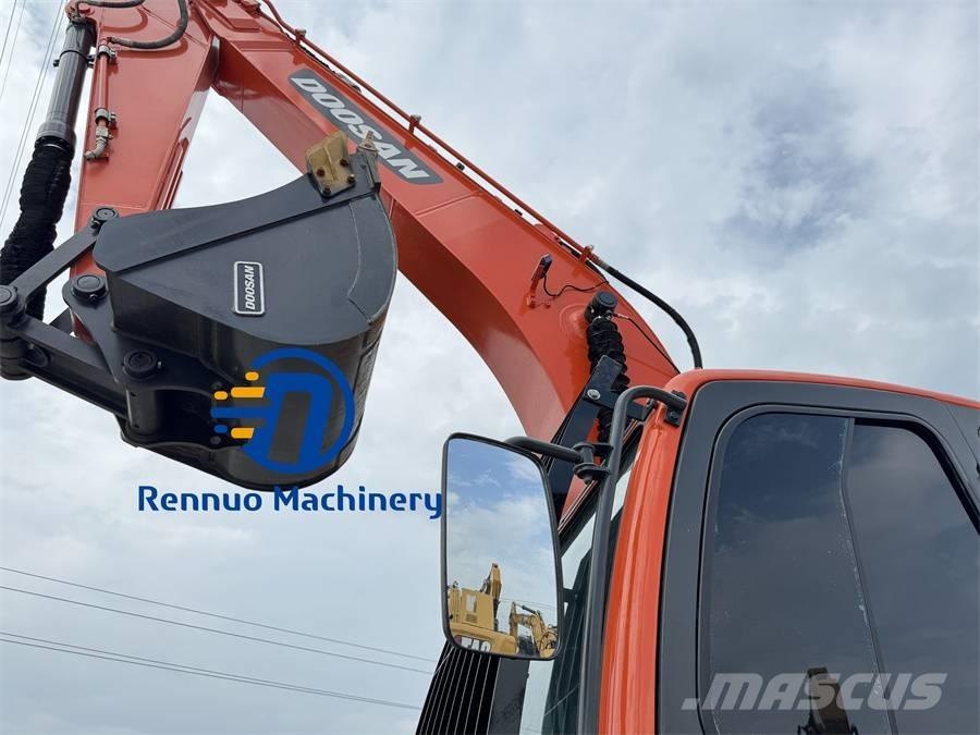 Doosan DX 225 LC-9C Pelle sur chenilles