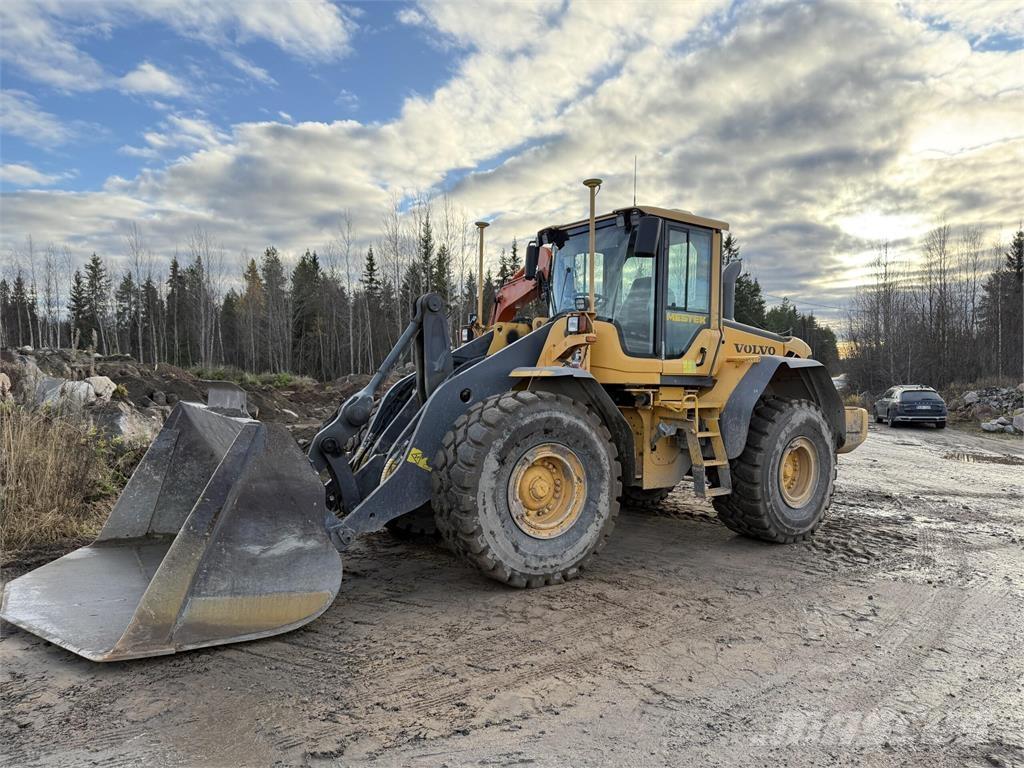 Volvo L120F Chargeuse sur pneus