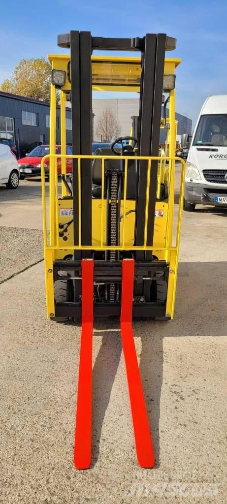 Hyster A 1.5 XNT Chariots élévateurs électriques