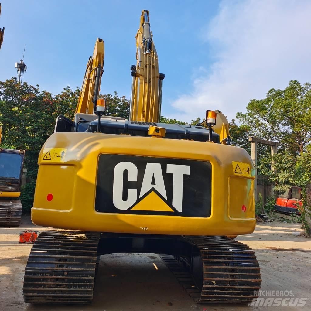 CAT 320D Pelle sur chenilles