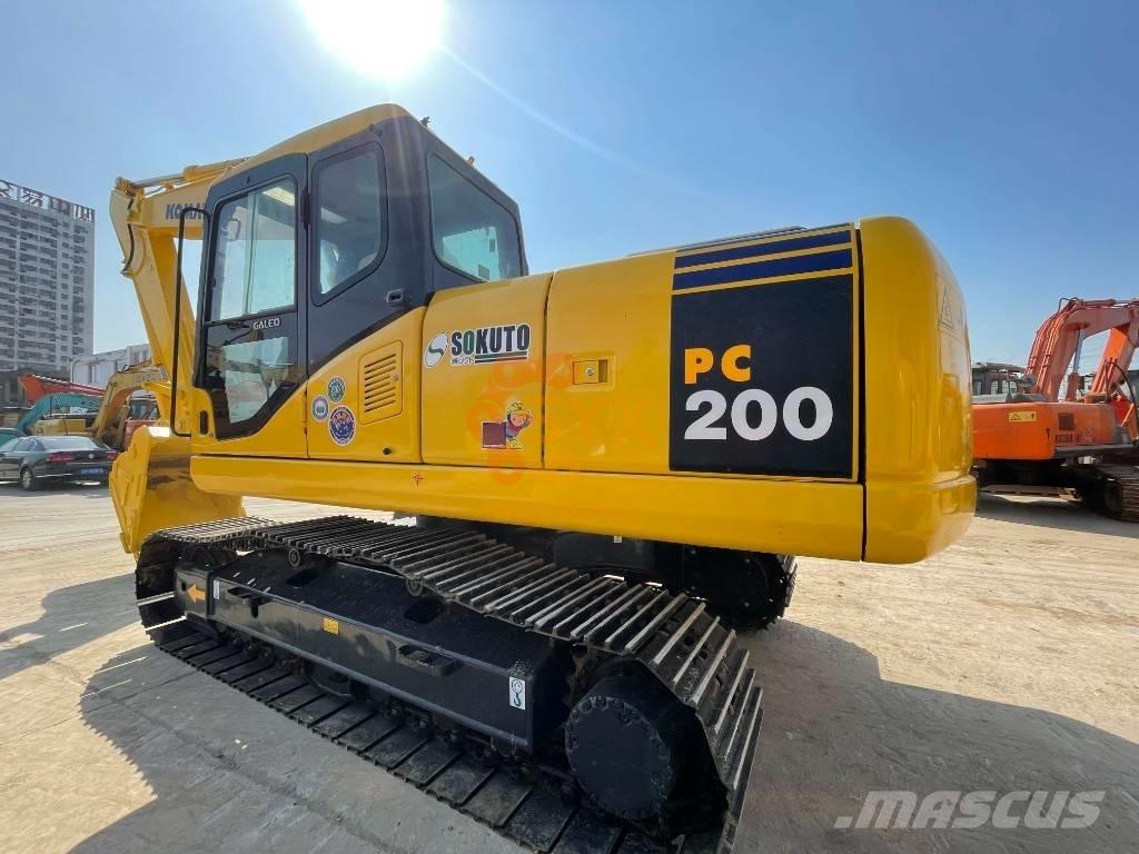 Komatsu PC200-7 Pelle sur chenilles
