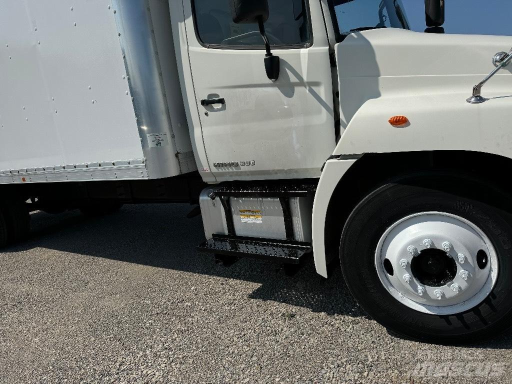 Hino 238 Camion Fourgon