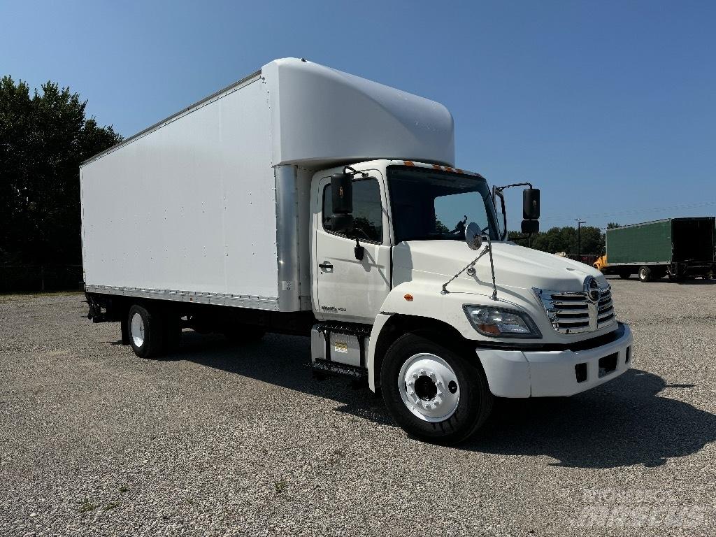 Hino 238 Camion Fourgon