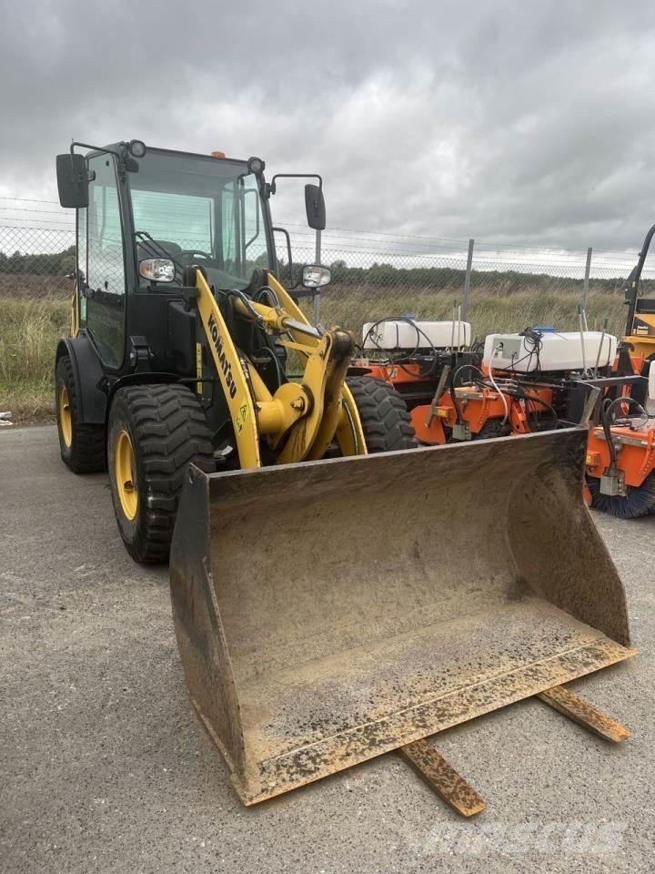 Komatsu WA70M-8EO Chargeuse multifonction