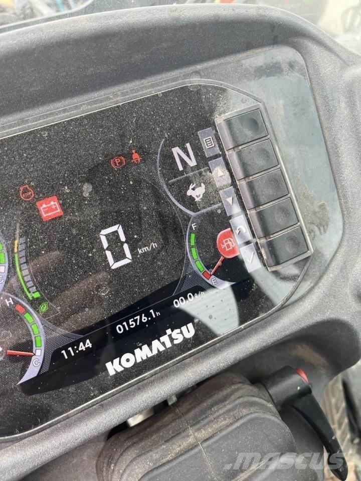 Komatsu WA70M-8EO Chargeuse multifonction