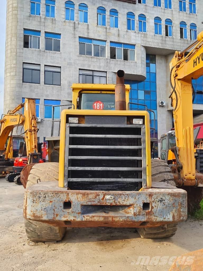 Komatsu WA 500 Chargeuse sur pneus