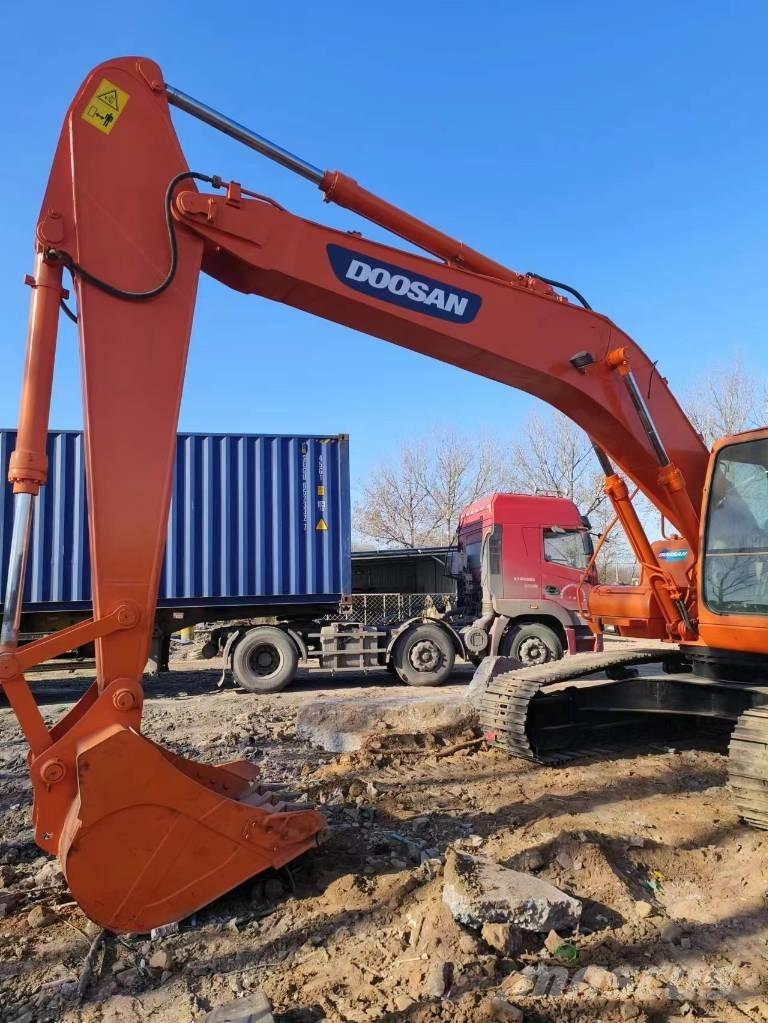 Doosan DH225LC-7 Pelle sur chenilles