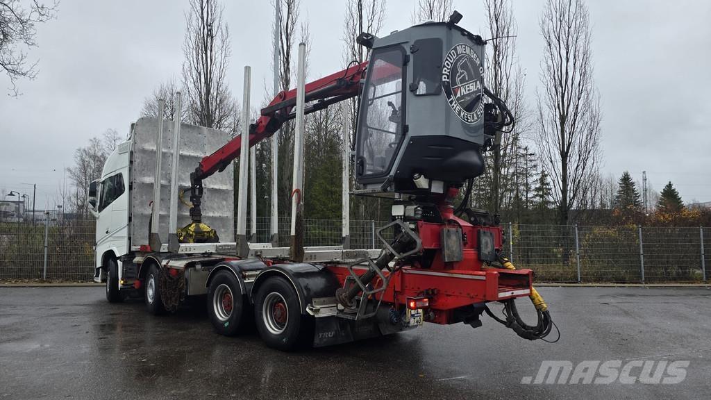 Volvo FH Camion plateau ridelle avec grue