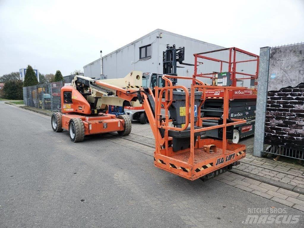JLG M 450 AJ Nacelles articulées