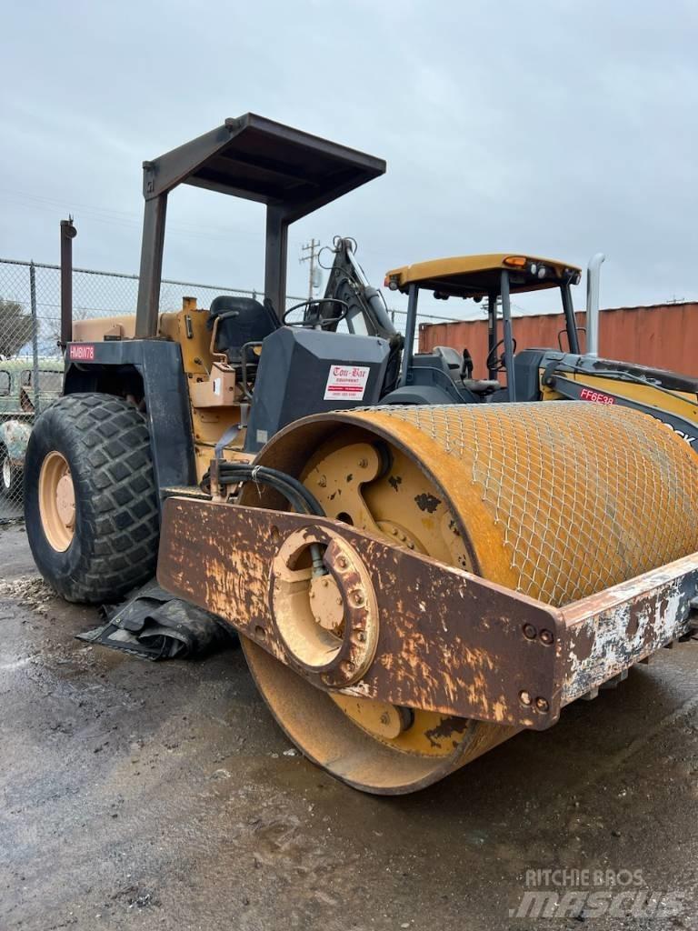 Bomag BW212D-2 Rouleaux monocylindre