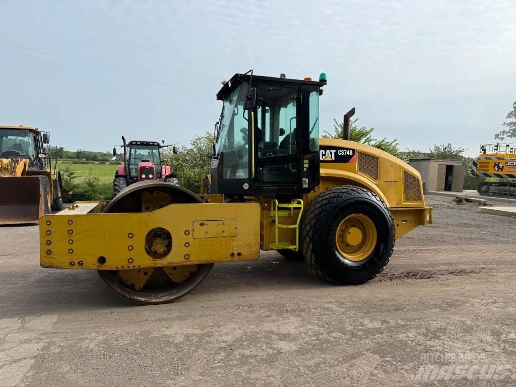 CAT CS 74 B Rouleaux monocylindre