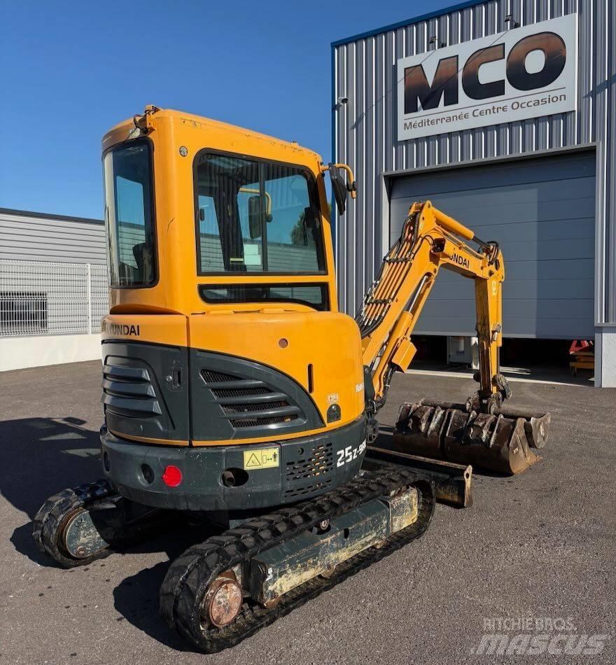 Hyundai R25Z-9 AK Mini pelle < 7t