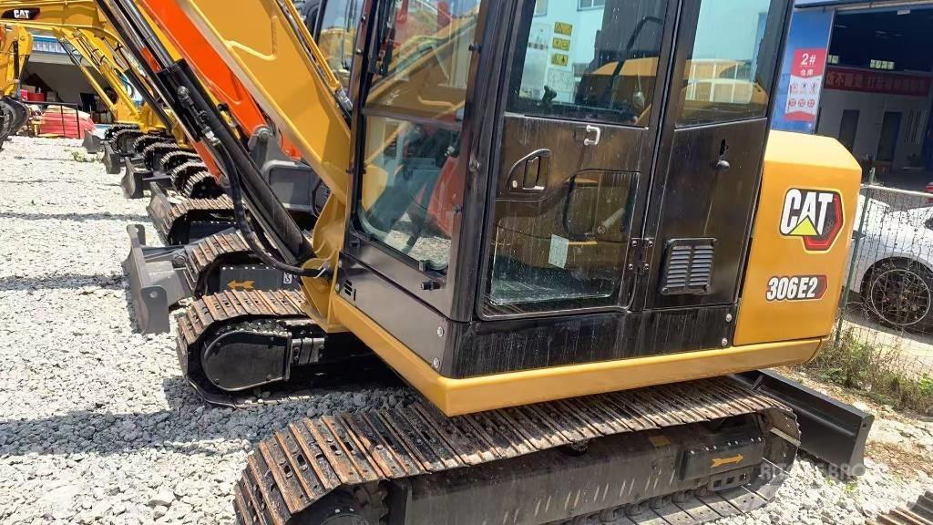 CAT 306E2 Pelle sur chenilles