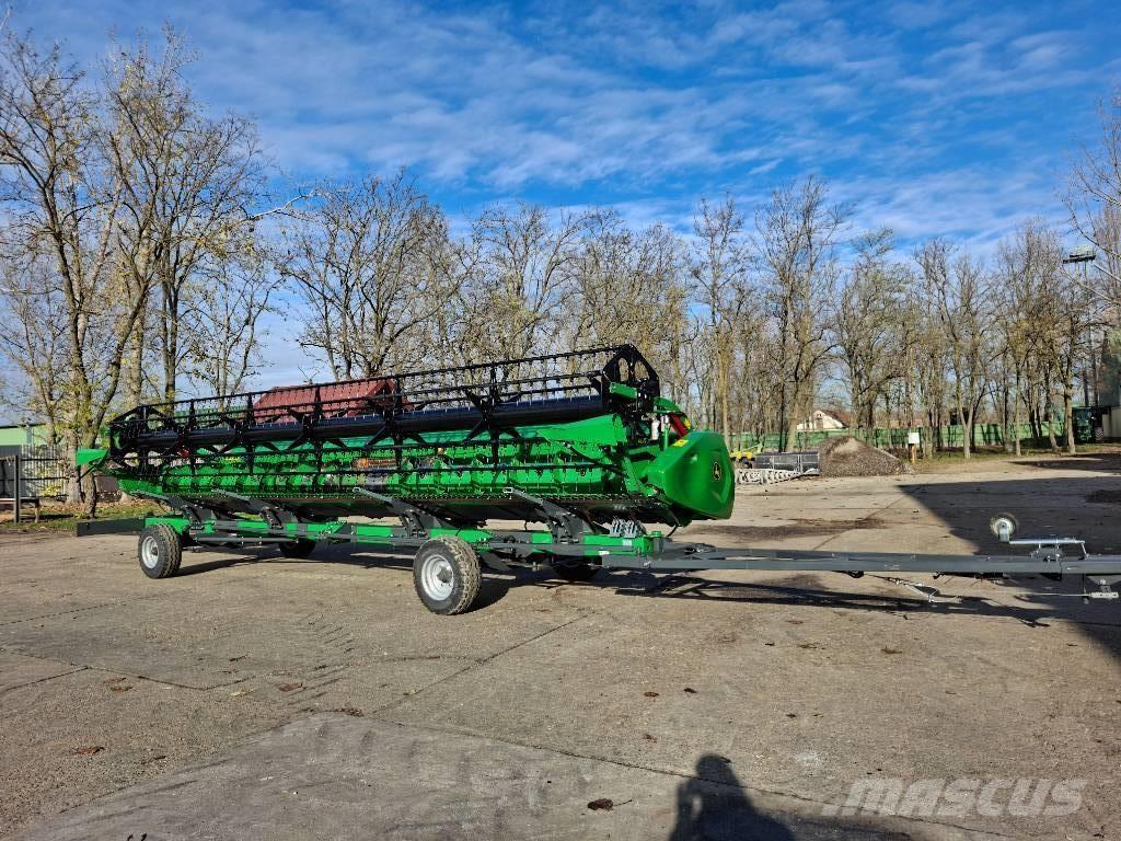 John Deere S7 900 Moissonneuse batteuse