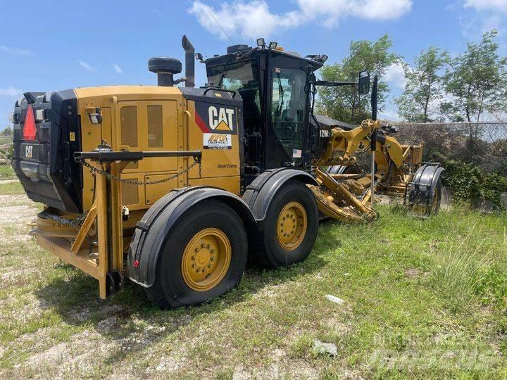 CAT 12 M 3 Niveleuse