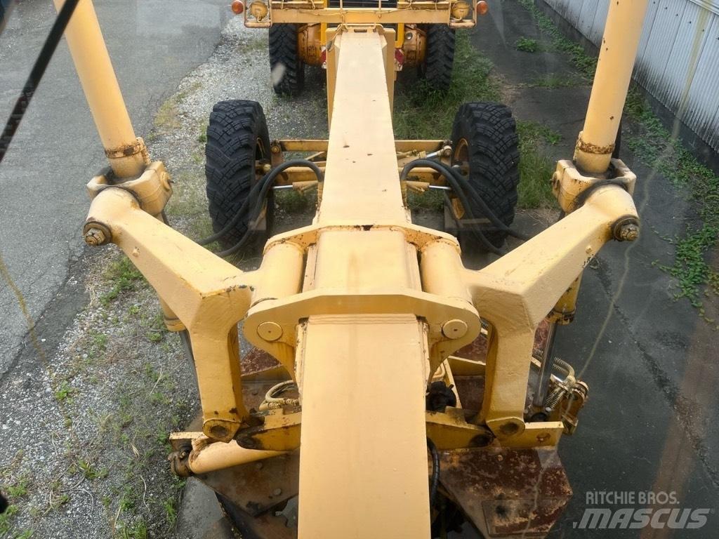 Mitsubishi MG 500 Niveleuse
