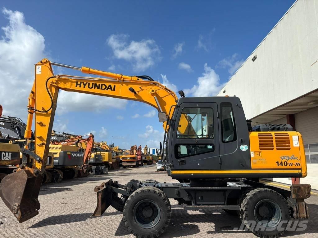 Hyundai 140W-7A Pelle sur pneus