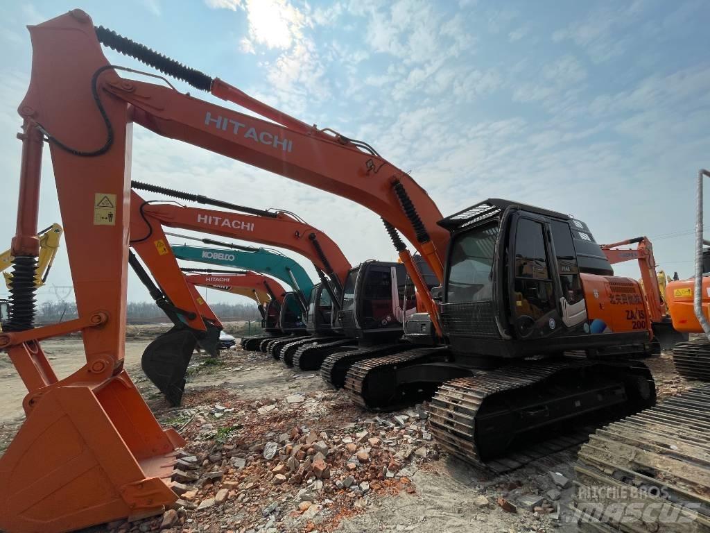 Hitachi ZX 200 Pelle sur chenilles