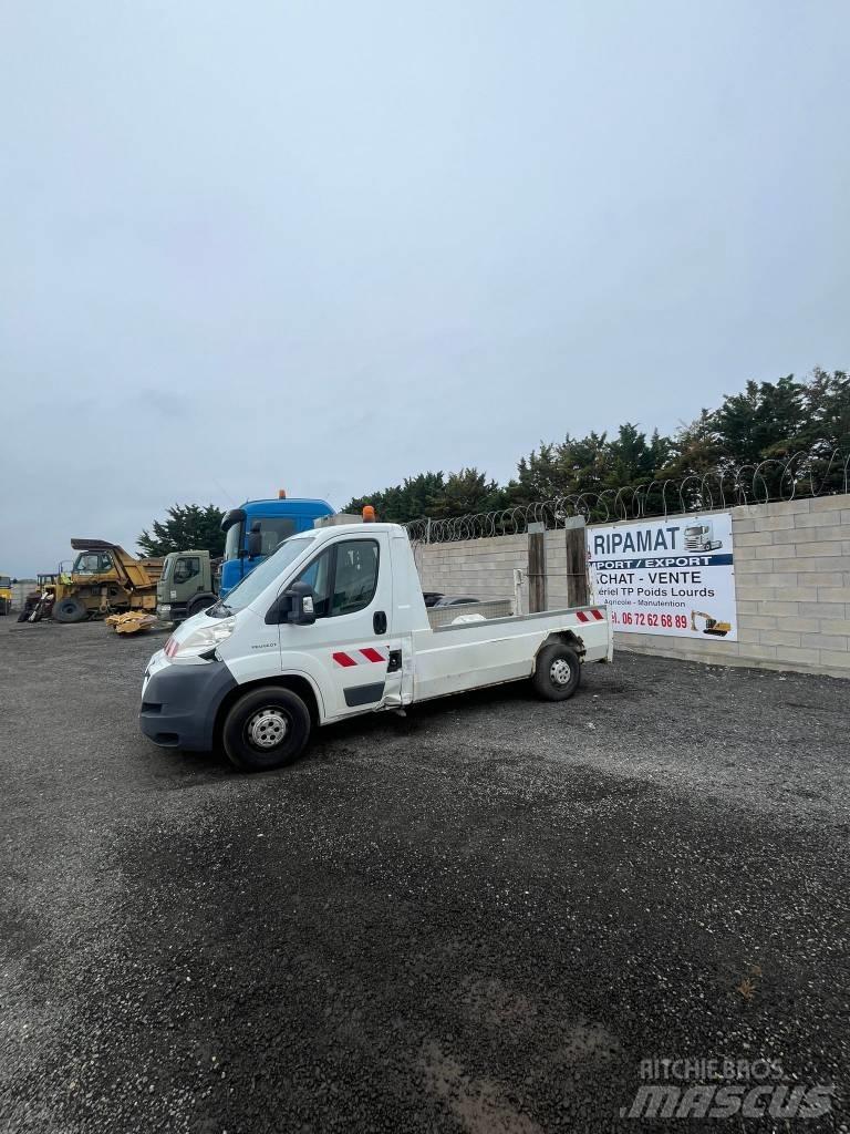Peugeot Boxer Camion plateau