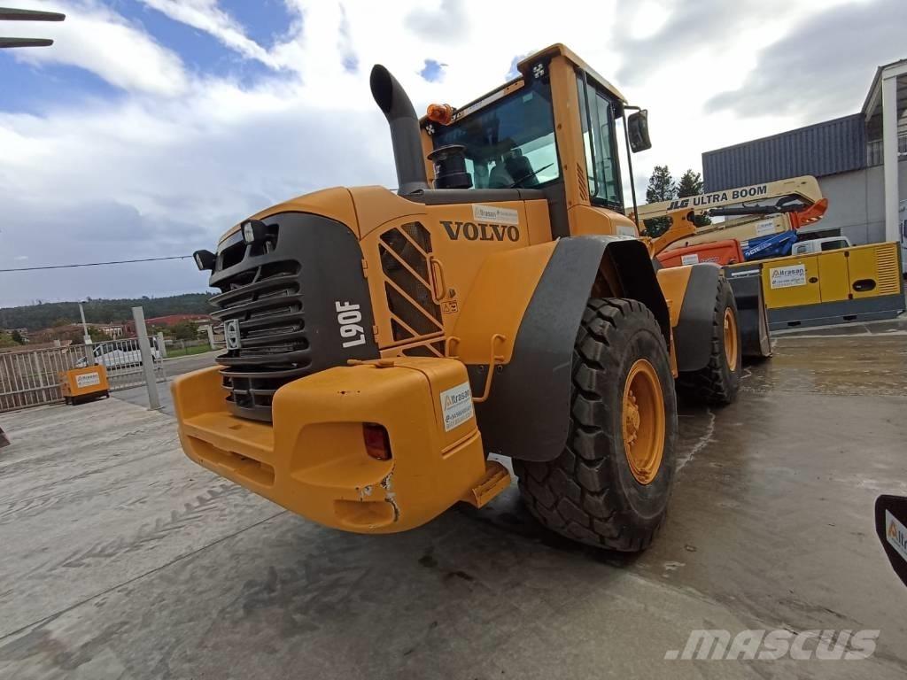 Volvo L 90 F Chargeuse sur pneus