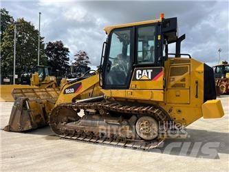 CAT 953D Chargeuse sur chenilles
